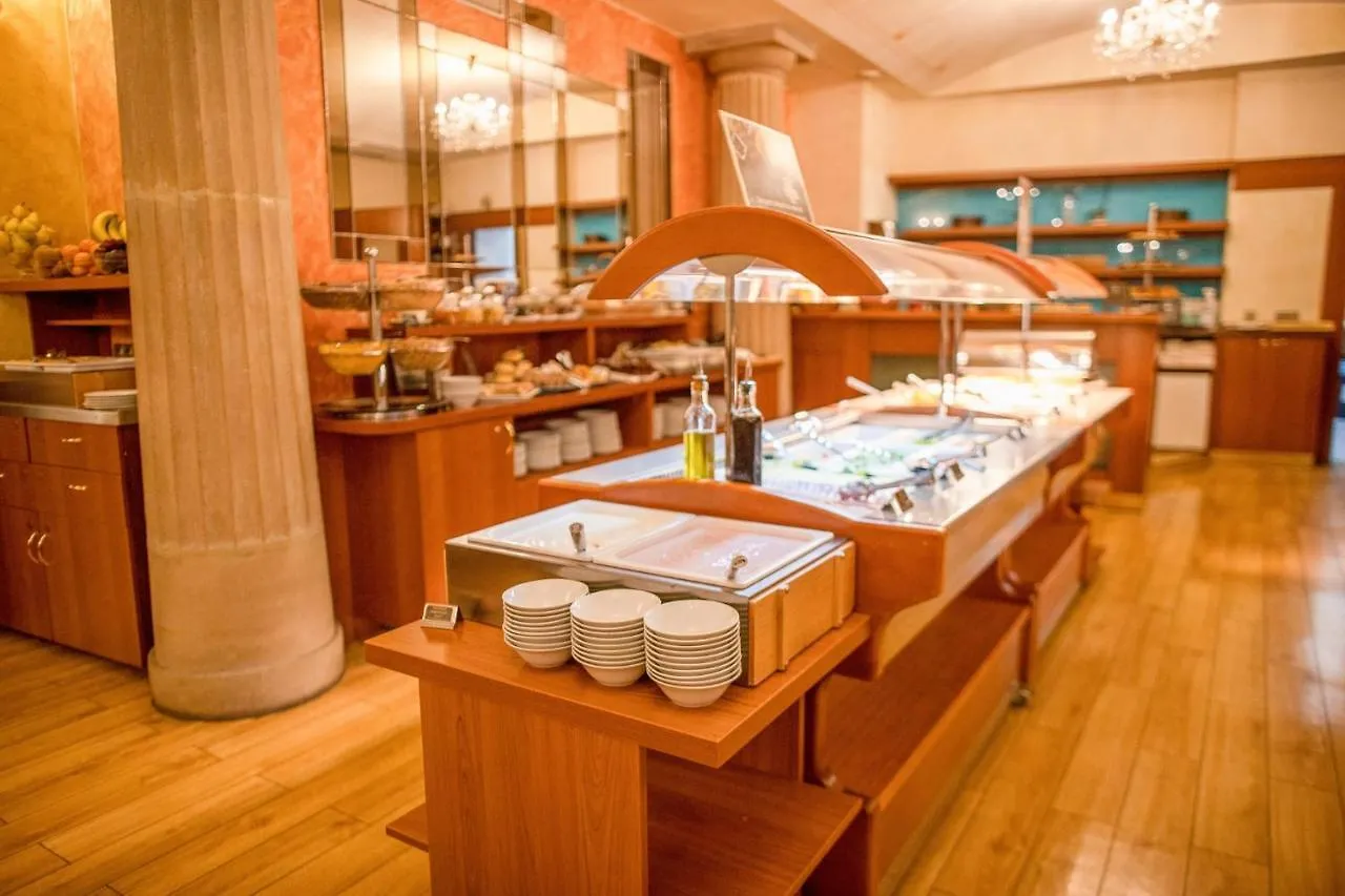 Grand Relax Spa & Wellness & Beer Spa & Thermal Spa In Hotel Meteor Plaza Prague - Since 1307 Czech Republic
