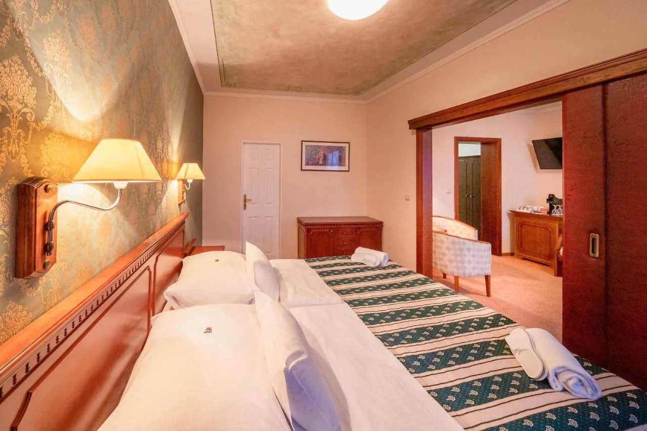 Grand Relax Spa & Wellness & Beer Spa & Thermal Spa In Hotel Meteor Plaza Prague - Since 1307
