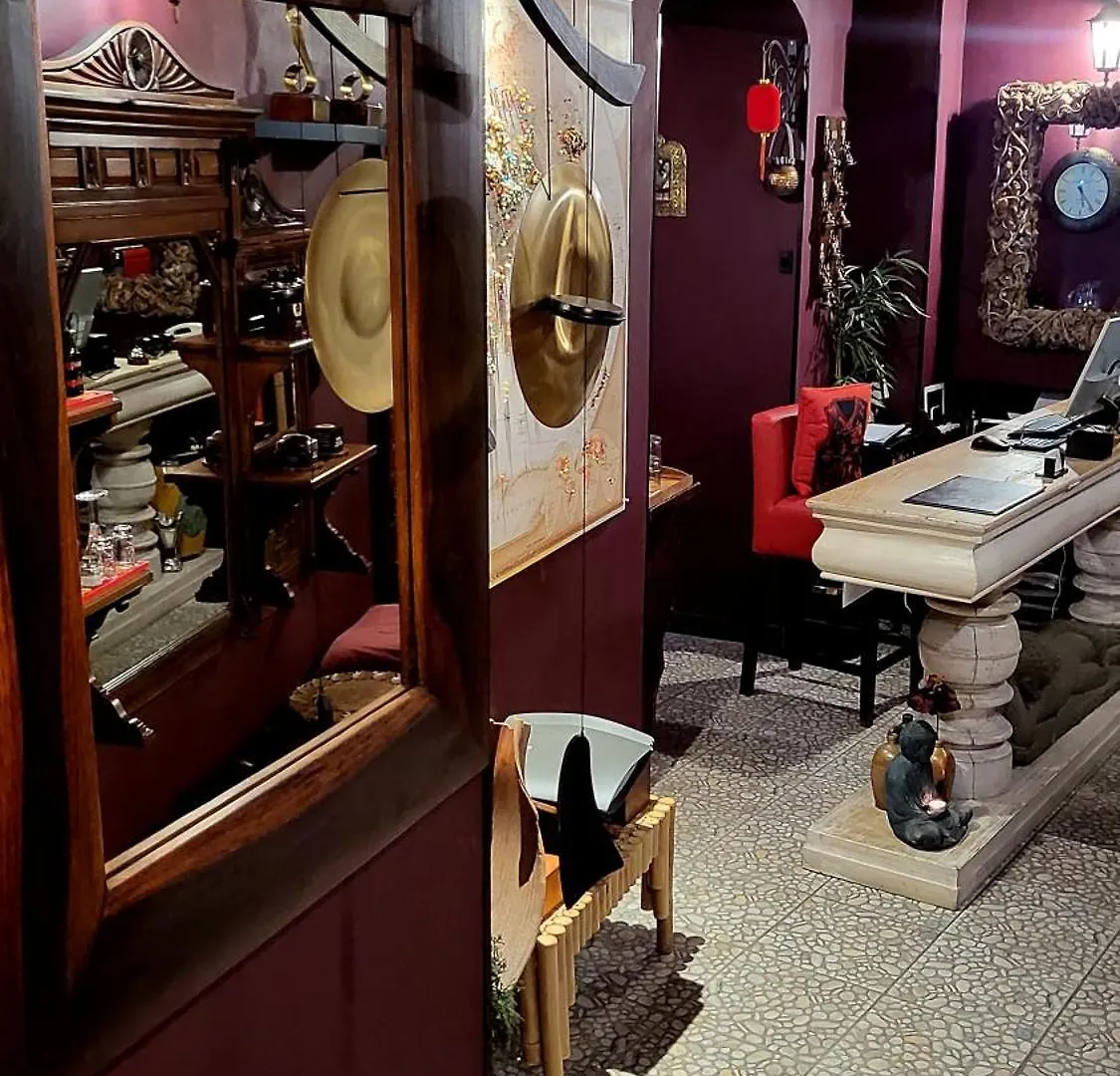 Grand Relax Spa & Wellness & Beer Spa & Thermal Spa In Hotel Meteor Plaza Prague - Since 1307