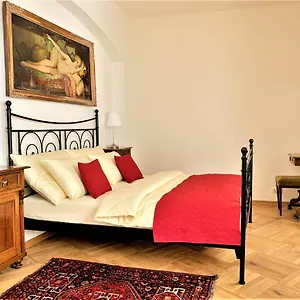 4* Hotel Small Luxury Palace